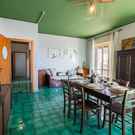 Casa Palota Апартаменты Ачиреале